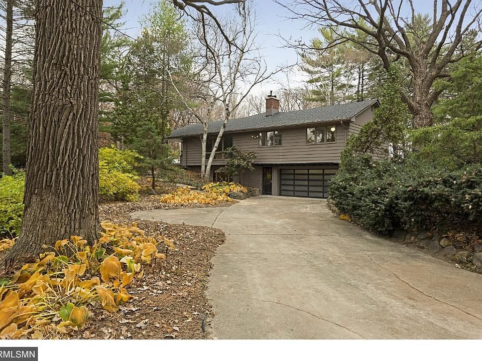 2nd image of 2710 Kelly Ave