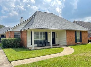 17726 Sugar Mill Ave, Baton Rouge, LA 70817