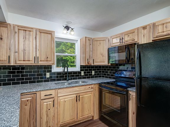 4th image of 2575 Reily Ct