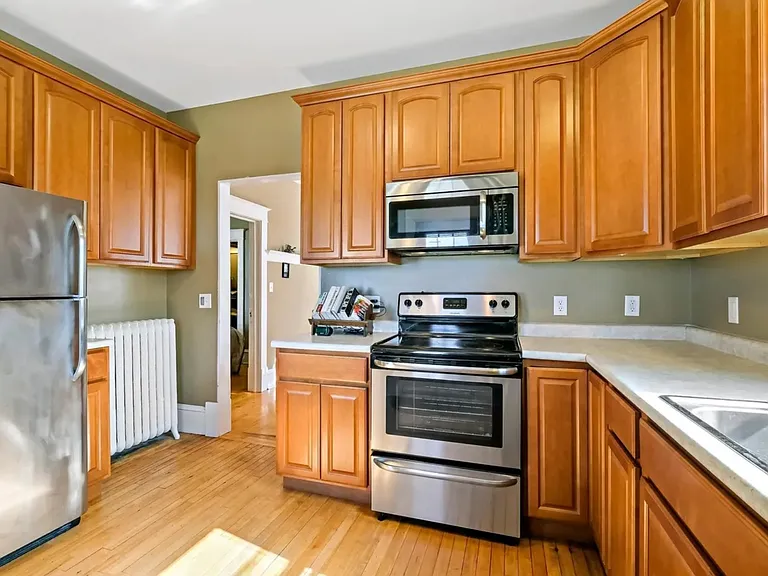 1480 Sherburne Ave #1 — Photo 6