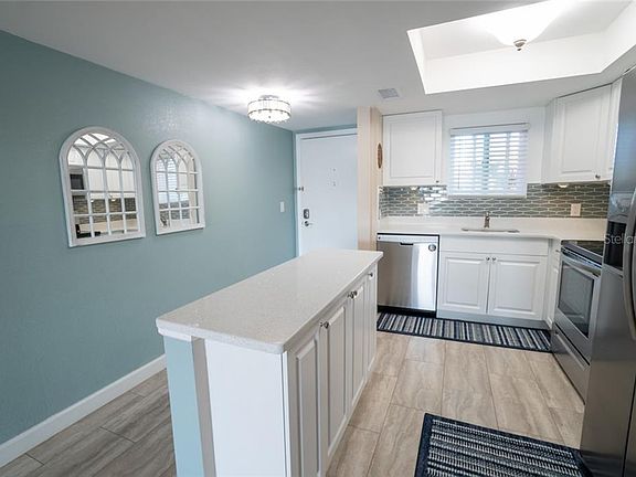 5th image of 801 83rd Ave N APT 318
