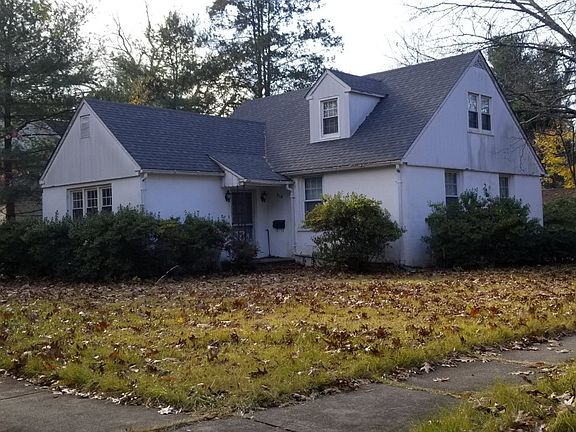 2nd image of 210 N West Ave