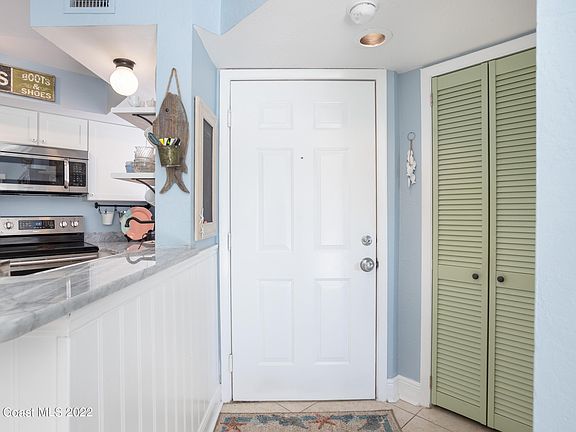 2nd image of 1999 Island Club Dr APT 31