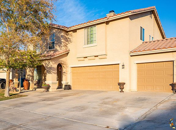 2nd image of 2344 Bougainvillea Trl