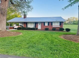133 Shallowbrook Trl, Mount Airy, NC 27030