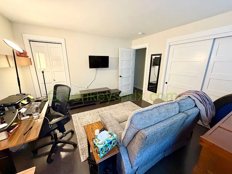 2230 SW Caldew St — Photo 10