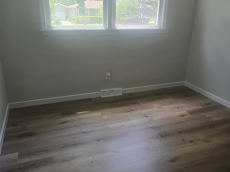 26 Kirkwood St — Photo 3