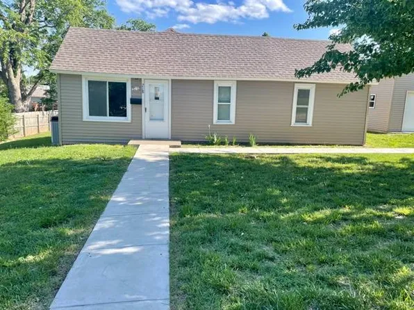 218 W 18th St, Concordia, KS 66901