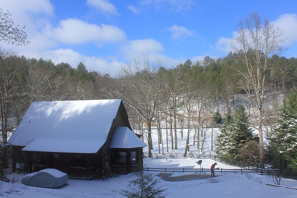 2nd image of 448 Twin Lakes Rd