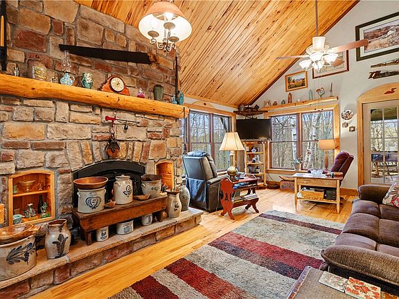 5th image of 10324 Ryan Hollow Rd