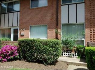 10114 Fair Woods Dr, Fairfax, VA 22030