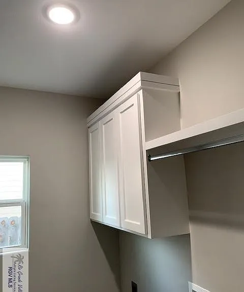 8822 Albatross St — Photo 16