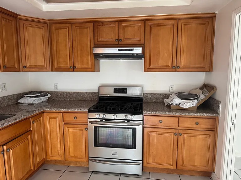 2707 Amanda St #A — Photo 4