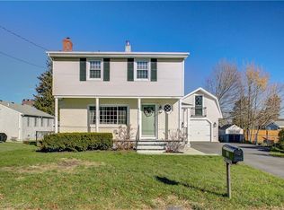 12 Cypress Ave, Tiverton, RI 02878