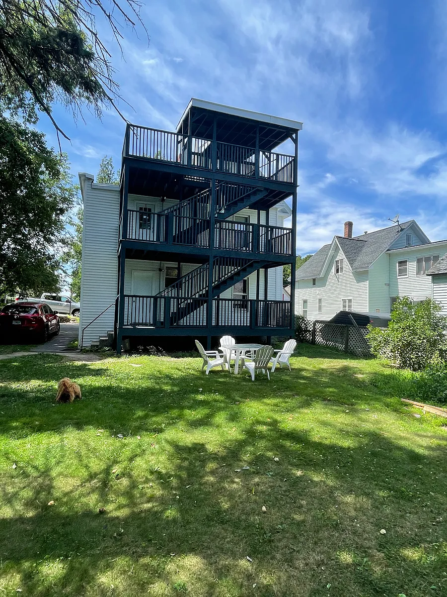 Building Photo - 140 3rd St #1