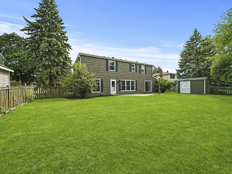 1011 Talltree Ter — Photo 22