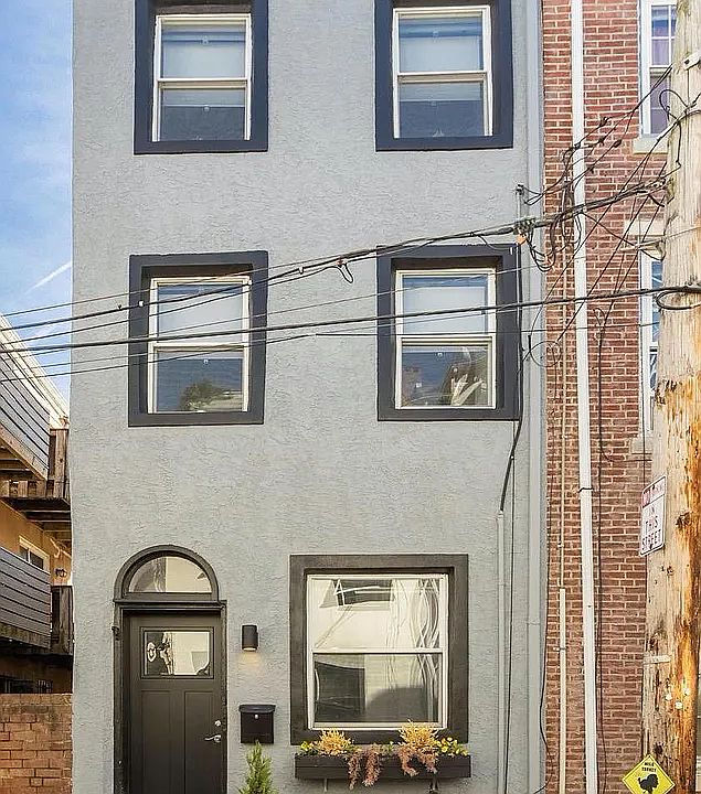 1st image of 705 S Mildred St