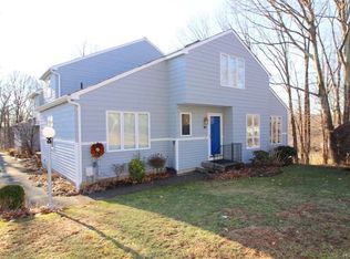 53 Maple Hill Dr, Mahopac, NY 10541