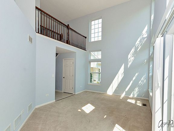 3rd image of 627 Crystal Springs Ct