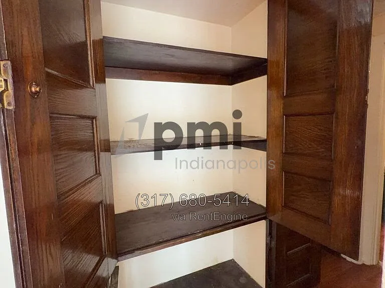 Indy Downtown Colonial Apartments — Photo 32