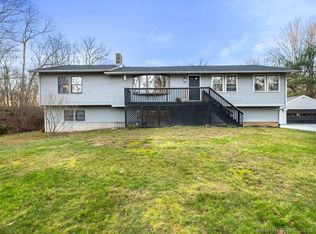73 Airline Rd, Clinton, CT 06413