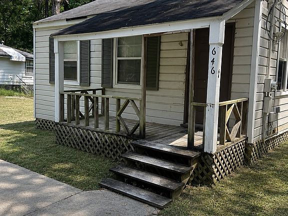 2nd image of 646 Silver Maple St