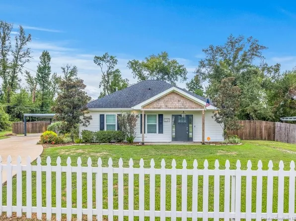 137 Vickie Ln, Lake Charles, LA 70611