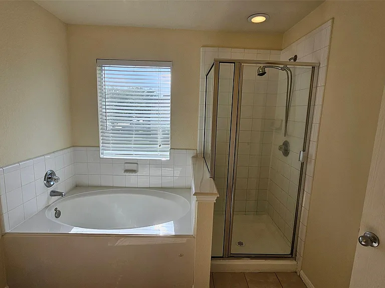 7918 Barnes Ridge Ln — Photo 24