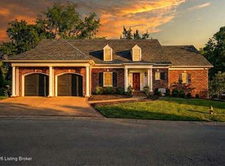 401 Stonehaven Commons Ct, Saint Matthews, KY