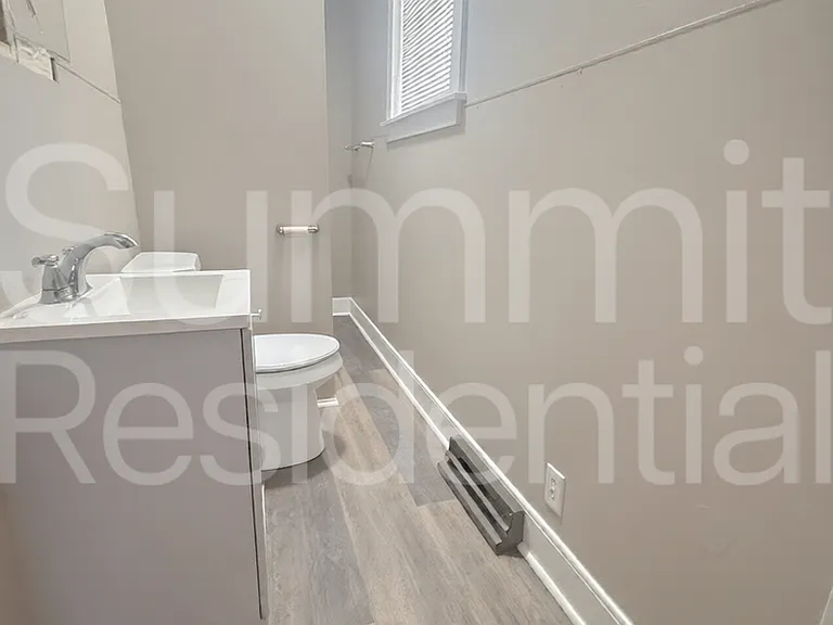 188 Marion Ave — Photo 6