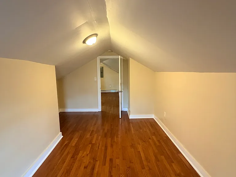 133 Hobart St #2 — Photo 17