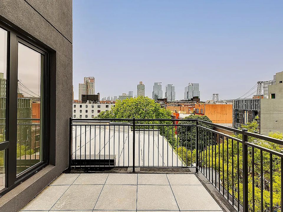 1st image of 100 S 9th St #603