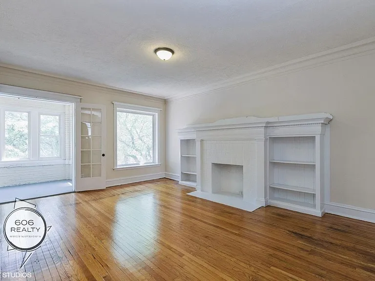5034 S Michigan Ave #36 — Photo 6