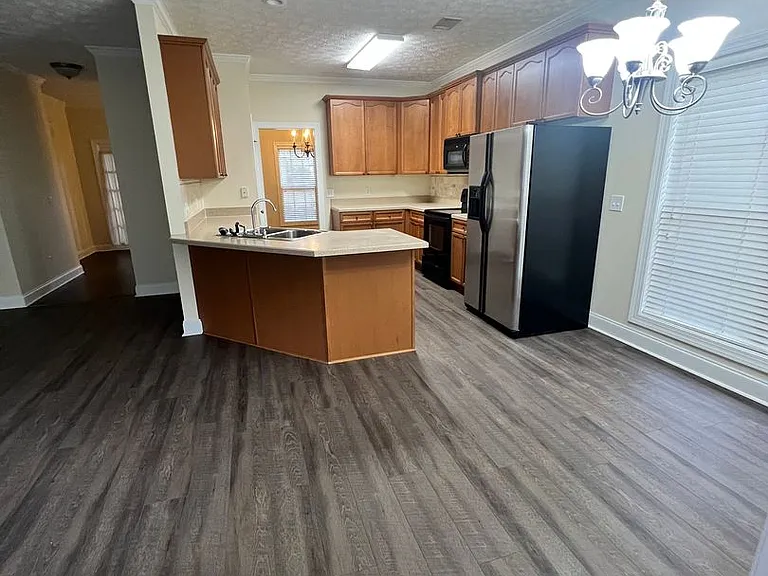 1630 Academy Dr #109 — Photo 6