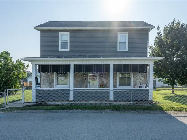 11 School St, Scottdale, PA 15683