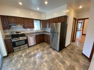 3717 N Wayne Ave #2, Chicago, IL 60613