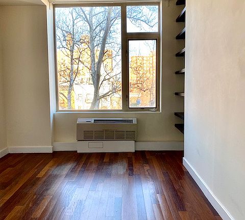 3rd image of 161 E 110th St #6D