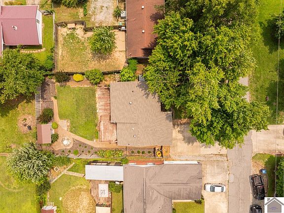 4th image of 1310 Hilltop Dr