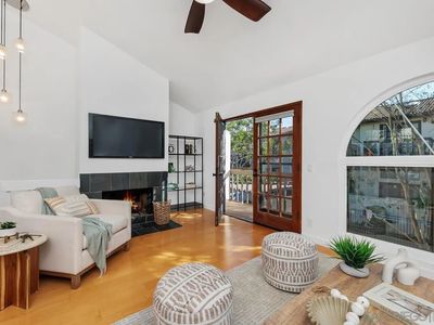 2364 Altisma Way UNIT B, Carlsbad, CA, 92009