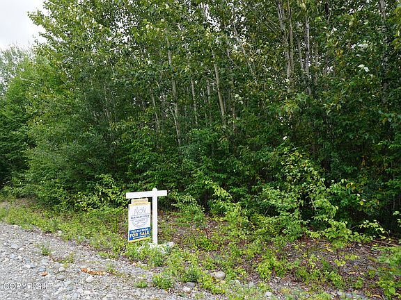 4th image of 38867 S Commercial Dr