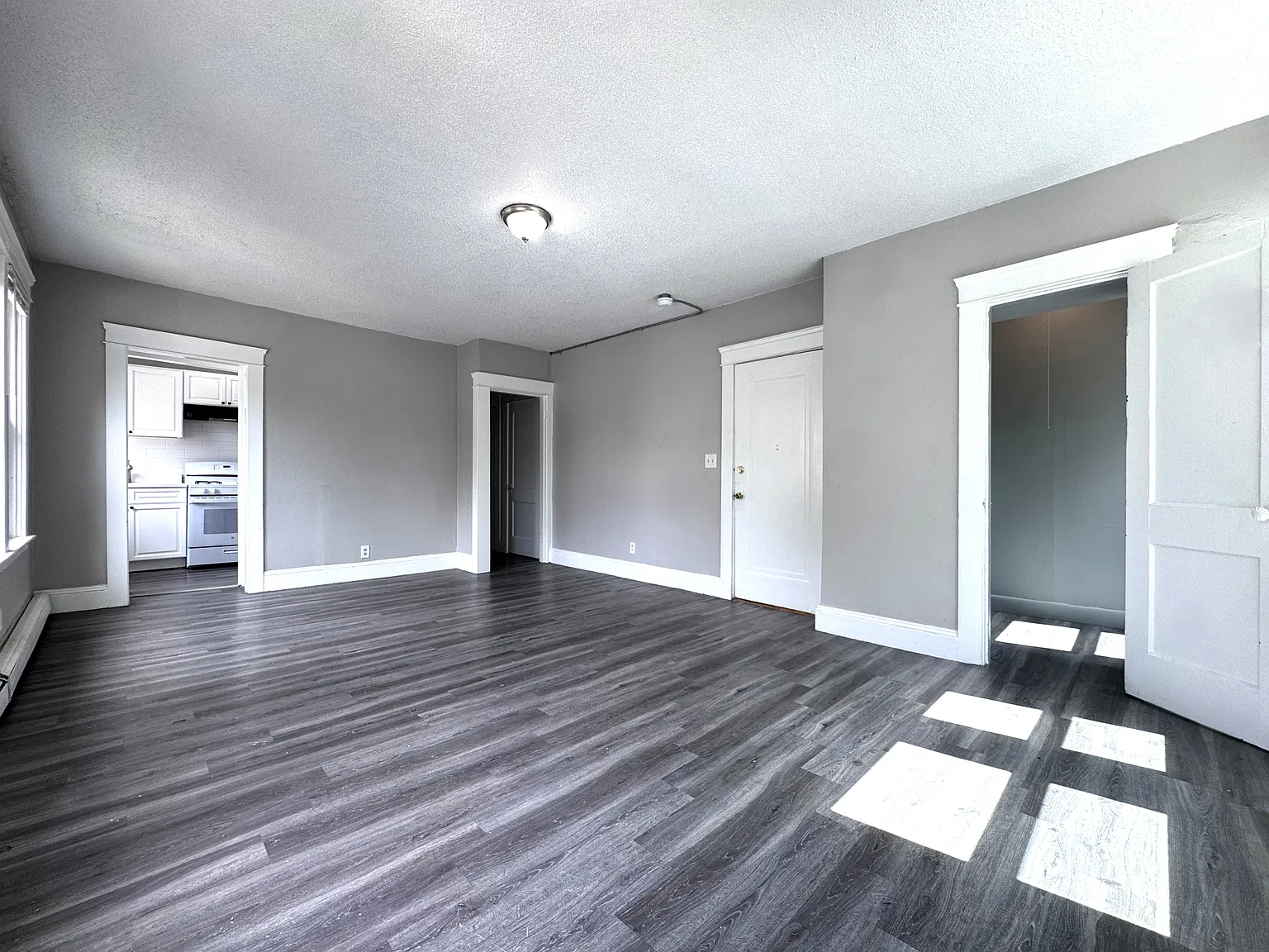1 bed, 700 sqft, $1,850 — Photo 4