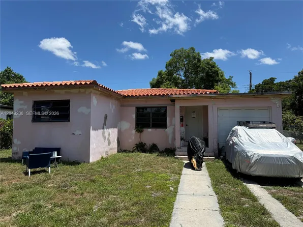 6346 NW 41st St, Virginia Gardens, FL 33166