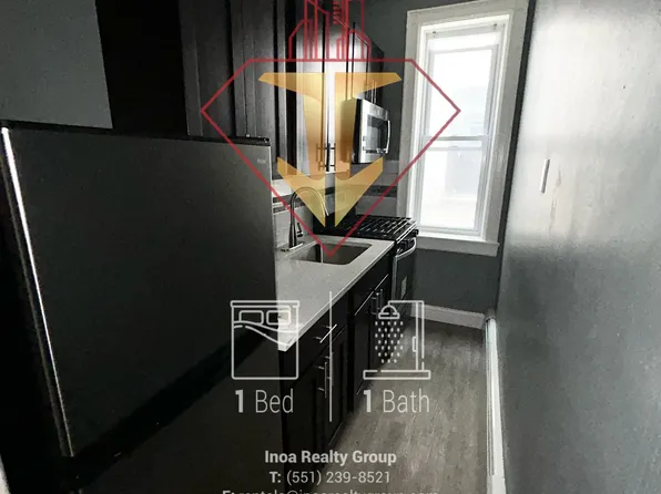 166 Jewett Avenue image 2 of 8