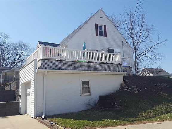 2nd image of 214 Linden St
