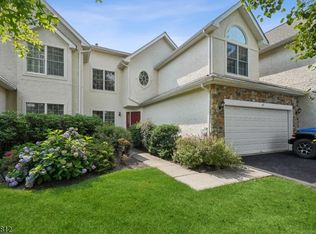 47 Georgetown Ct, Basking Ridge, NJ 07920