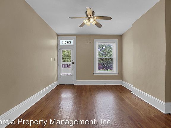 3rd image of 2354 Lawrence St