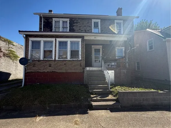622 Yankee St, Wellsburg, WV 26070
