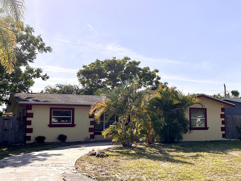 1st image of 780 Clarke Ave