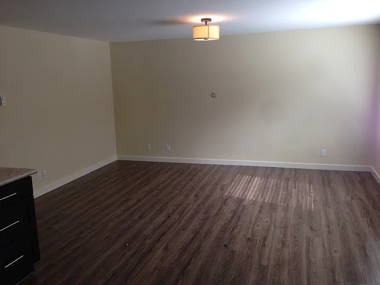 H04619mq -Ref Mari Don Apts — Photo 12