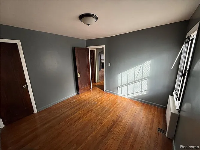 2 bed, 1802 sqft, $1,250 — Photo 3